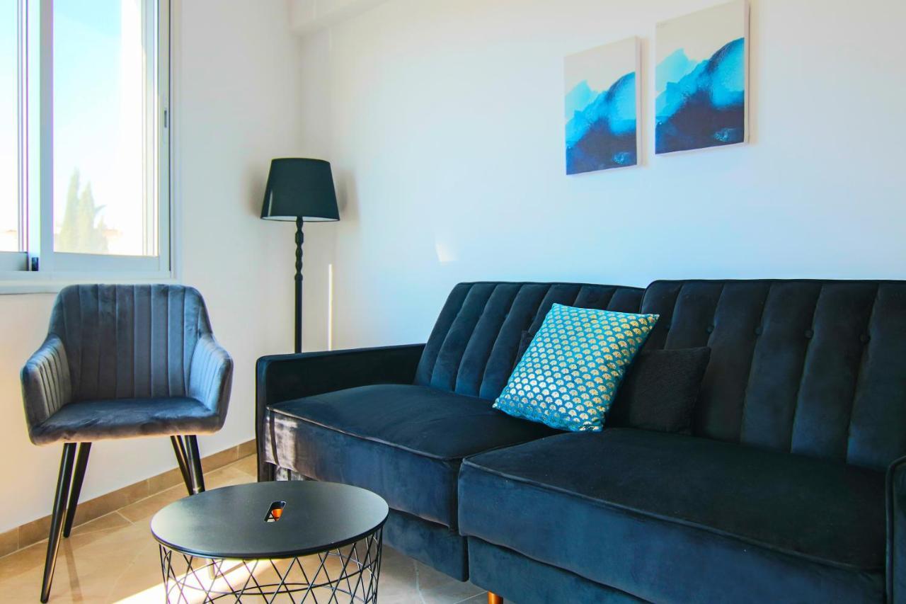 Phaedrus Living Seaside Residence Lighthouse 70 Paphos ภายนอก รูปภาพ